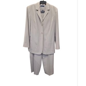 NWT'S Karen Scott CREAM PINSTRIPED Blazer/Pant Suit Set